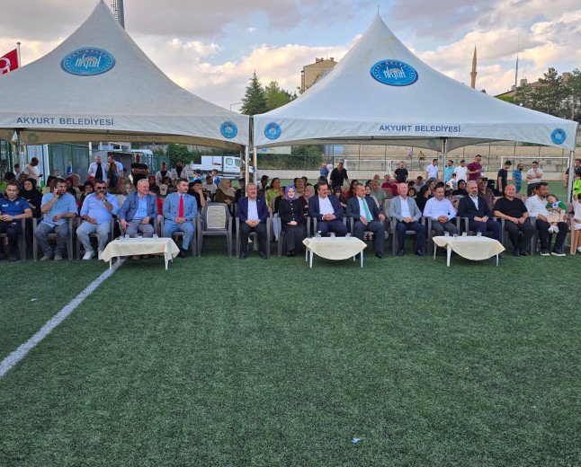 Camiler Hayatla Buluştu: "Camiden Hayata" Turnuvaları Şölenle Sona Erdi